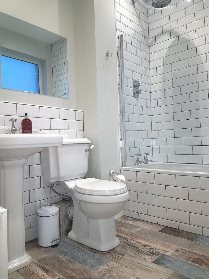 Lyndene Bed & Breakfast Penistone Dış mekan fotoğraf