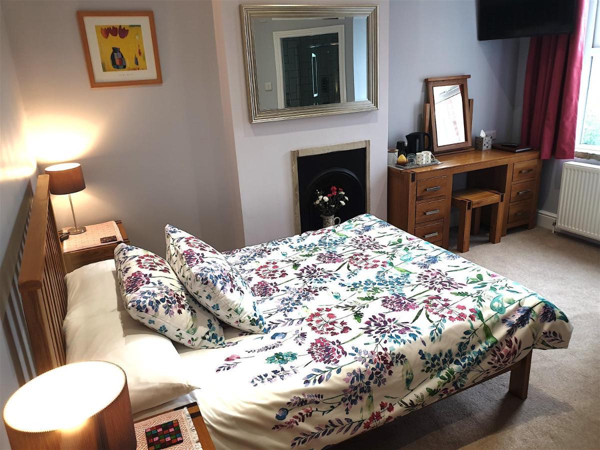 Lyndene Bed & Breakfast Penistone Dış mekan fotoğraf